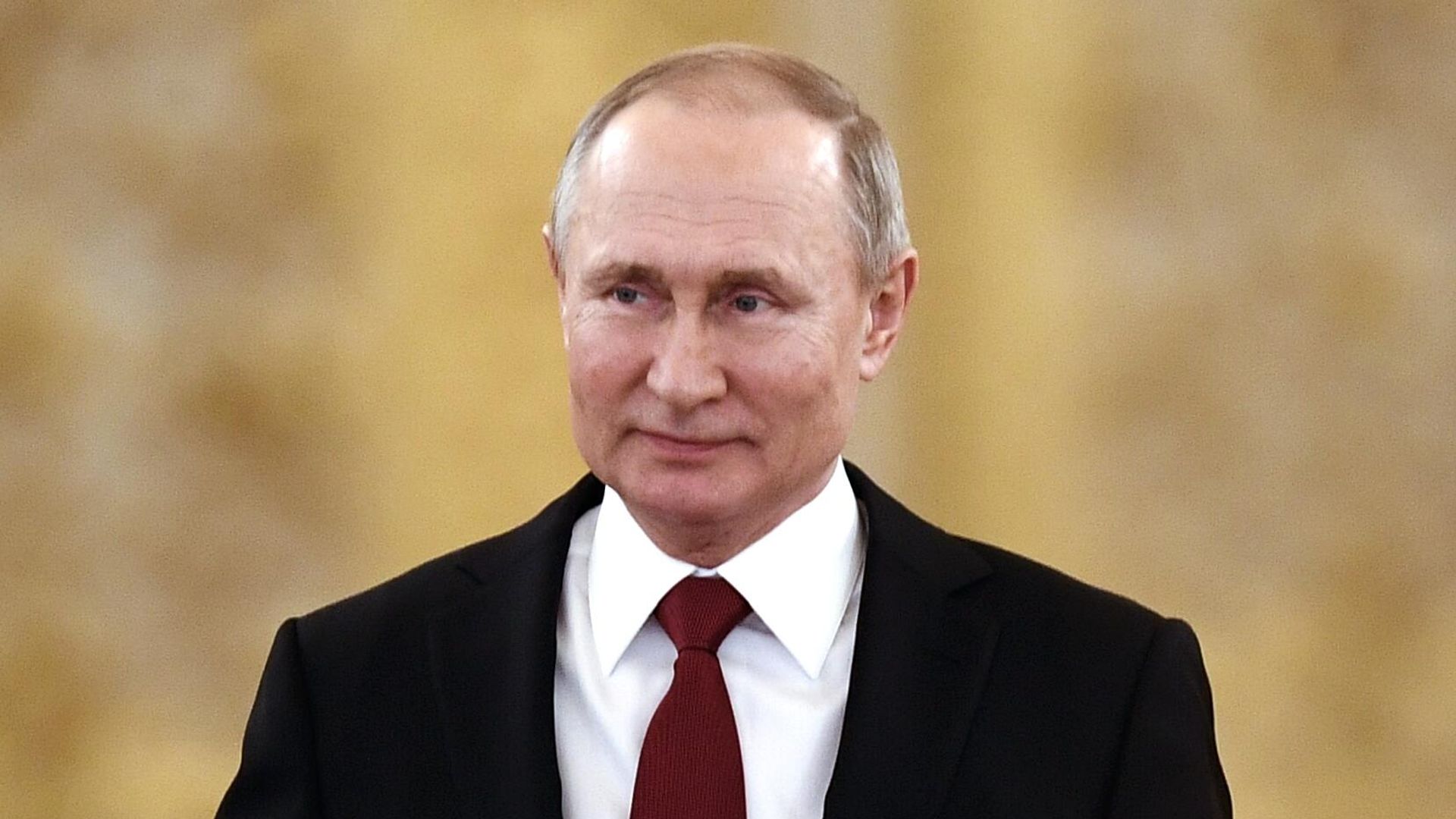 Президент РФ Владимир Путин перед началом совместного расширенного заседания президиума Государственного совета и Совета при президенте по науке и образованию Президент РФ Владимир Путин перед началом совместного расширенного заседания президиума Государственного совета и Совета при президенте по науке и образованию - РИА Новости, 1920, 07.10.2021