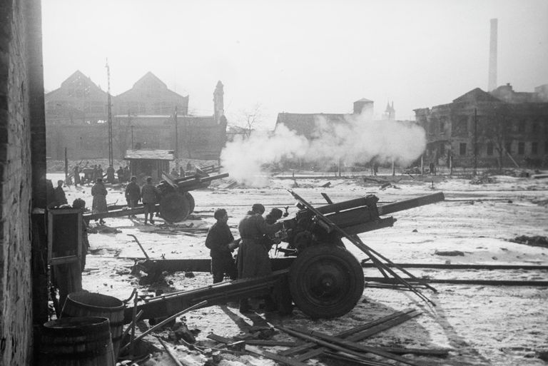 Великая Отечественная война 1941-1945 годов. 2-й Украинский фронт. Бои в Будапеште Великая Отечественная война 1941-1945 годов. 2-й Украинский фронт. Бои в Будапеште
