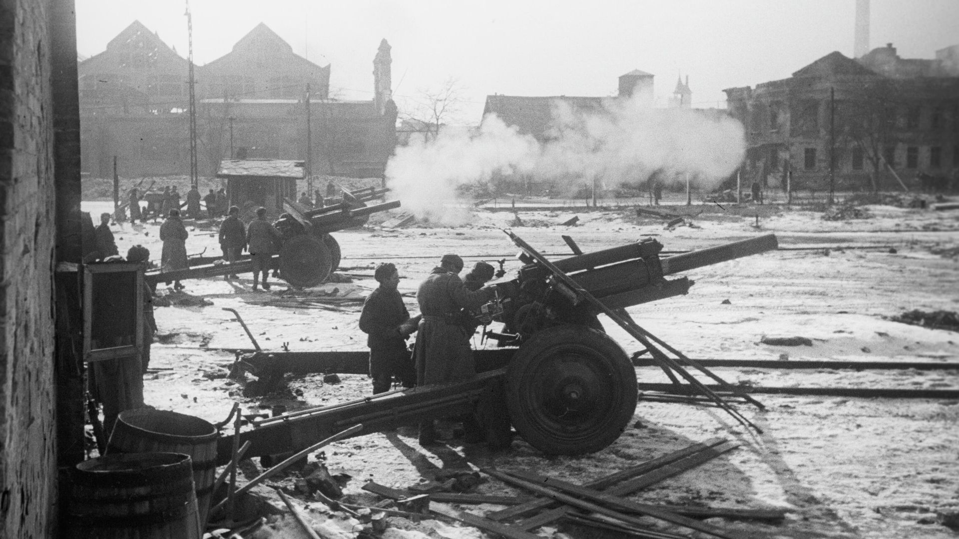 Великая Отечественная война 1941-1945 годов. 2-й Украинский фронт. Бои в Будапеште - РИА Новости, 1920, 13.02.2025