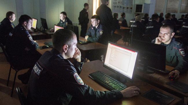 Занятия в центре профессиональной подготовки штатных инструкторов на базе УВД по ЗАО ГУ МВД России по Москве Занятия в центре профессиональной подготовки штатных инструкторов на базе УВД по ЗАО ГУ МВД России по Москве