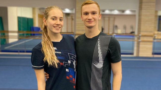 Чемпионка Европы среди юниоров в синхронном плавании Олеся Платонова и четырехкратный чемпион мира Александр Мальцев Чемпионка Европы среди юниоров в синхронном плавании Олеся Платонова и четырехкратный чемпион мира Александр Мальцев