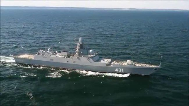 Кадры испытаний новейшего фрегата Адмирал Касатонов в Баренцевом море Кадры испытаний новейшего фрегата Адмирал Касатонов в Баренцевом море