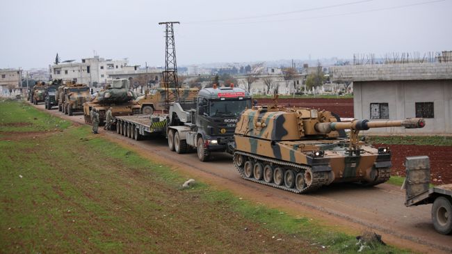 Турецкий конвой в окрестностях Идлиба, Сирия Турецкий конвой в окрестностях Идлиба, Сирия