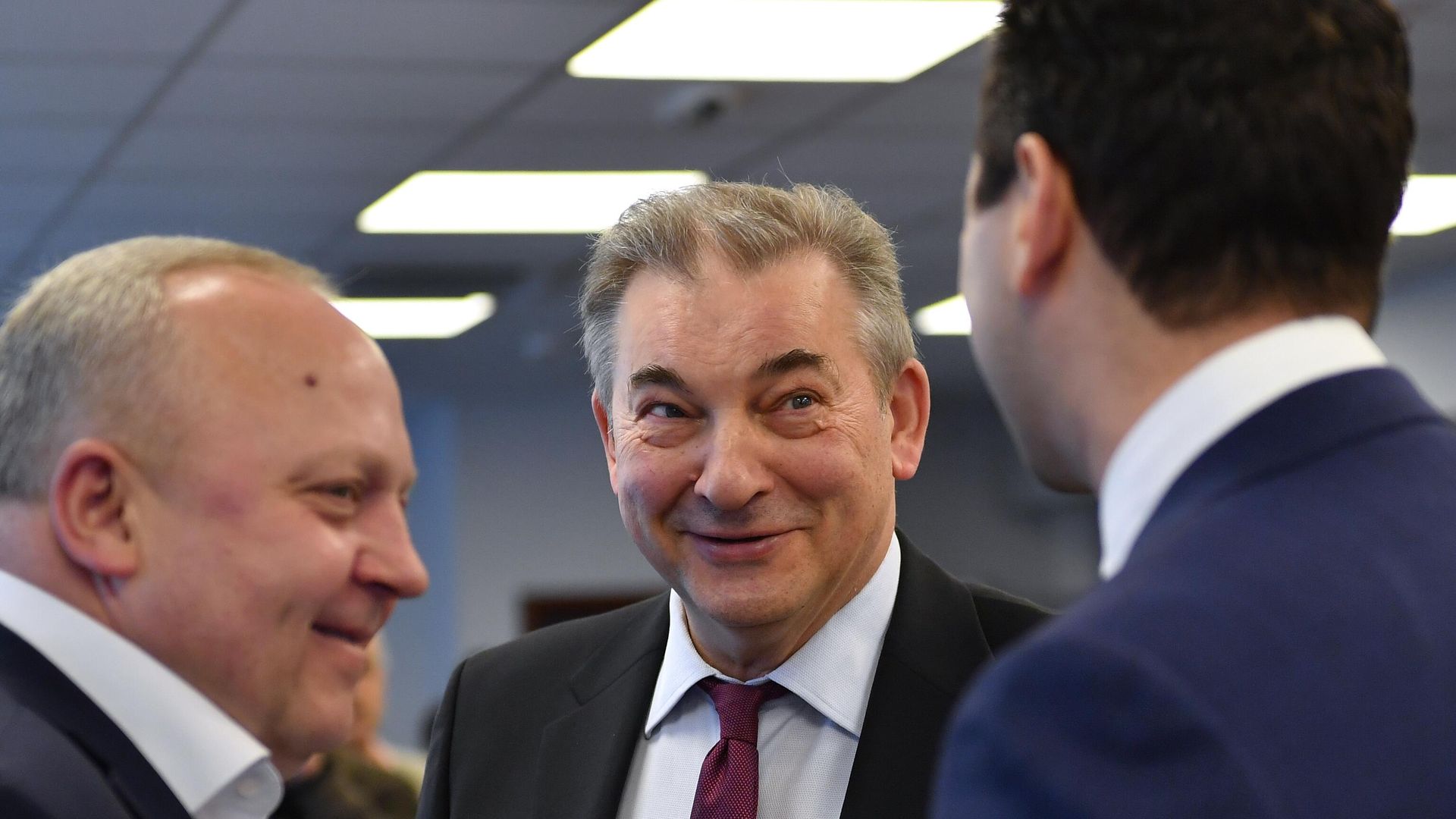 Президент Федерации хоккея России (ФХР) Владислав Третьяк (в центре) Президент Федерации хоккея России (ФХР) Владислав Третьяк (в центре) - РИА Новости, 1920, 08.12.2021