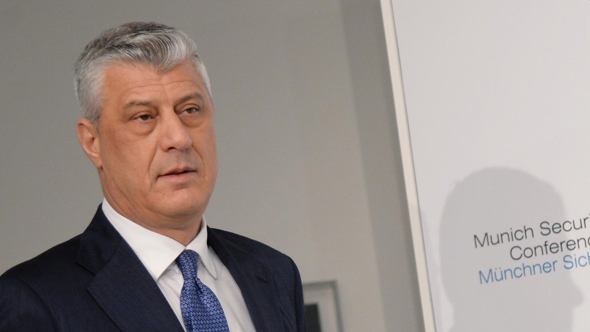 Президент самопровозглашенного Косово Хашим Тачи на Мюнхенской конференции по безопасности Президент самопровозглашенного Косово Хашим Тачи на Мюнхенской конференции по безопасности - РИА Новости, 1920, 06.11.2020