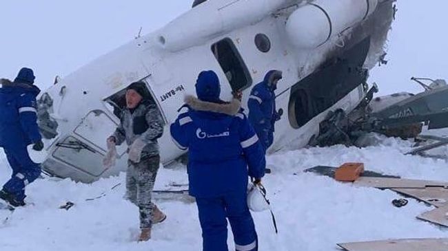 Место жесткой посадки вертолета Ми-8 на Ямале Место жесткой посадки вертолета Ми-8 на Ямале