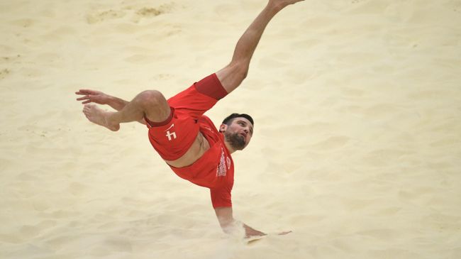 Игрок Спартака Алексей Макаров