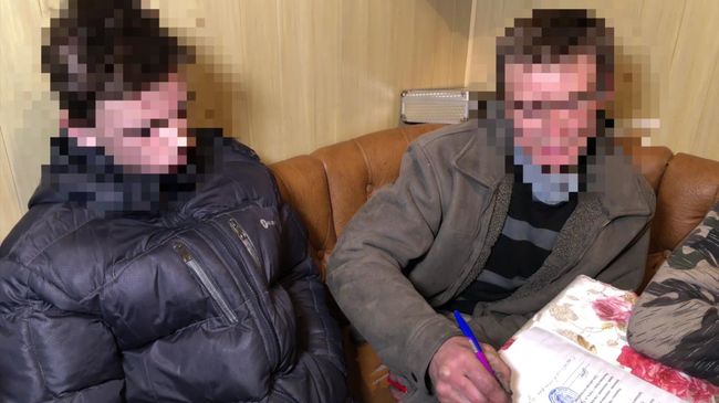 Задержание сотрудниками ФСБ подростков в Керчи, готовивших террористические акты на территории России Задержание сотрудниками ФСБ подростков в Керчи, готовивших террористические акты на территории России