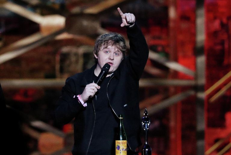 Певец Льюис Капальди на церемонии вручения премии Brit Awards в Лондоне