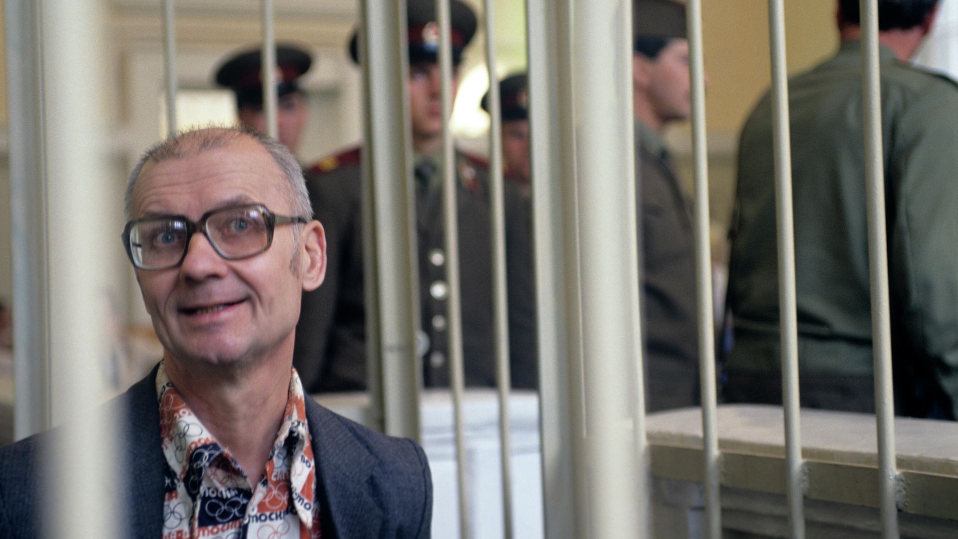 Андрей Чикатило в зале суда Андрей Чикатило в зале суда - РИА Новости, 1920, 18.11.2020