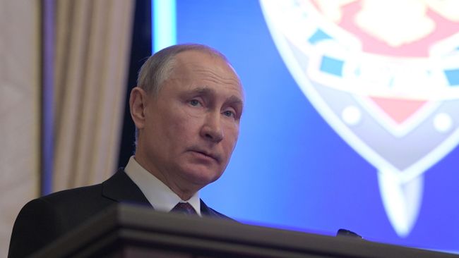 Президент РФ Владимир Путин выступает на заседании коллегии ФСБ РФ Президент РФ Владимир Путин выступает на заседании коллегии ФСБ РФ