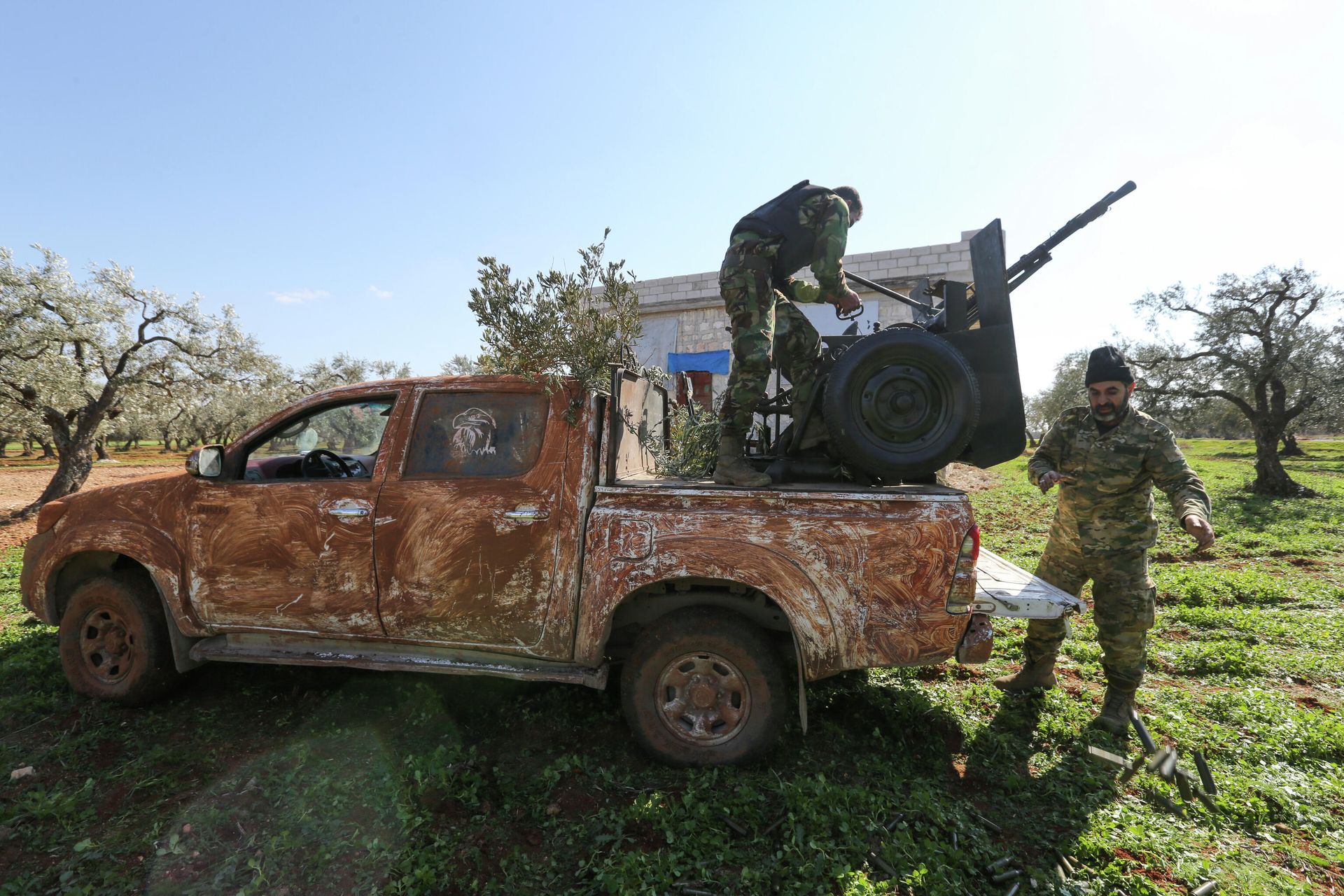 Боевики, поддерживаемые Турцией, ведут обстрел сирийских правительственных сил в провинции Идлиб Боевики, поддерживаемые Турцией, ведут обстрел сирийских правительственных сил в провинции Идлиб - РИА Новости, 1920, 24.09.2021