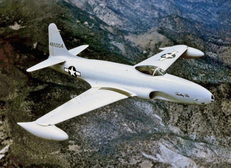 Самолет P-80 / F-80 Shooting Star Самолет P-80 / F-80 Shooting Star