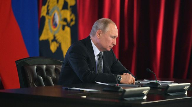Президент РФ Владимир Путин принимает участие в расширенном заседании коллегии министерства внутренних дел Президент РФ Владимир Путин принимает участие в расширенном заседании коллегии министерства внутренних дел