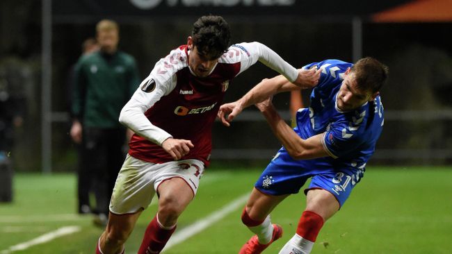 Sporting Braga's Portuguese forward Francisco Trincao (L) challenges Rangers' Croatian defender Borna Barisic during the UEFA Europa League round of 32 second leg football match between SC Braga and Rangers at the Municipal stadium in Braga on February 26, 2020. (Photo by MIGUEL RIOPA / AFP) Sporting Braga's Portuguese forward Francisco Trincao (L) challenges Rangers' Croatian defender Borna Barisic during the UEFA Europa League round of 32 second leg football match between SC Braga and Rangers at the Municipal stadium in Braga on February 26, 2020. (Photo by MIGUEL RIOPA / AFP)