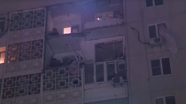 Стоп-кадр видео последствий взрыва газа в девятиэтажном доме в городе Элиста Стоп-кадр видео последствий взрыва газа в девятиэтажном доме в городе Элиста
