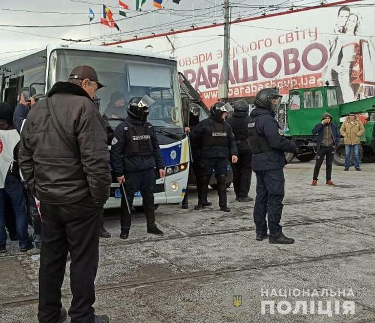 Беспорядки на рынке Барабашово в Харькове Беспорядки на рынке Барабашово в Харькове