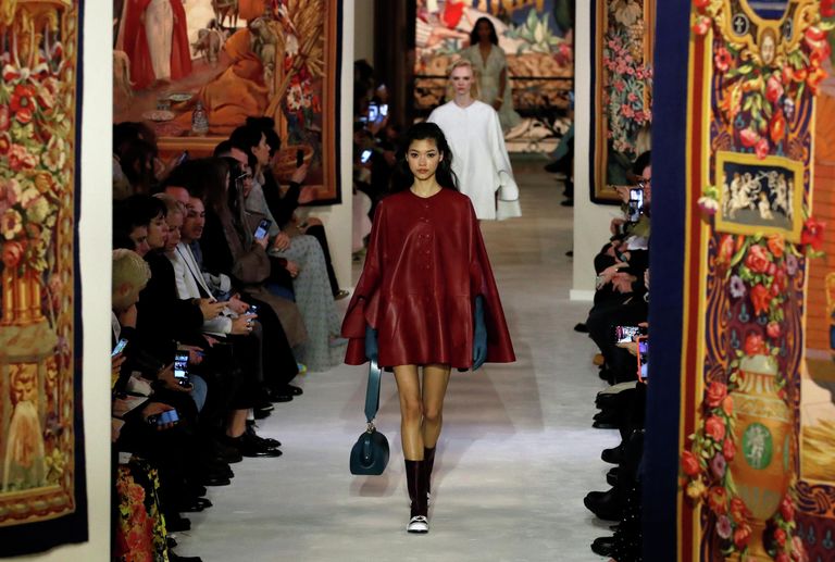 Показ коллекци Lanvin осень/зима 2020 в Париже