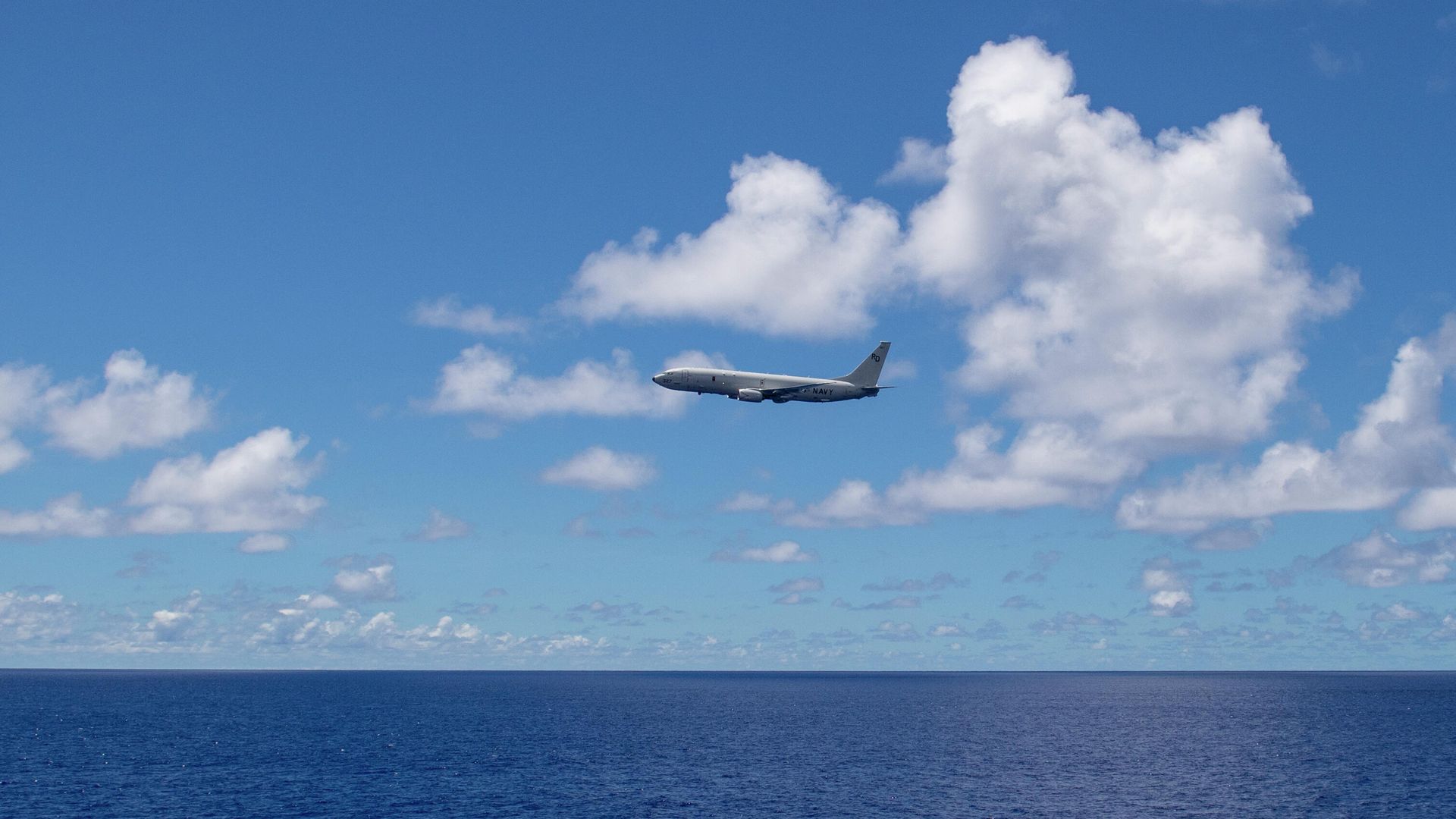 Американский самолет-разведчик P-8A Poseidon в районе острова Гуам в Тихом океане Американский самолет-разведчик P-8A Poseidon в районе острова Гуам в Тихом океане - РИА Новости, 1920, 10.02.2023