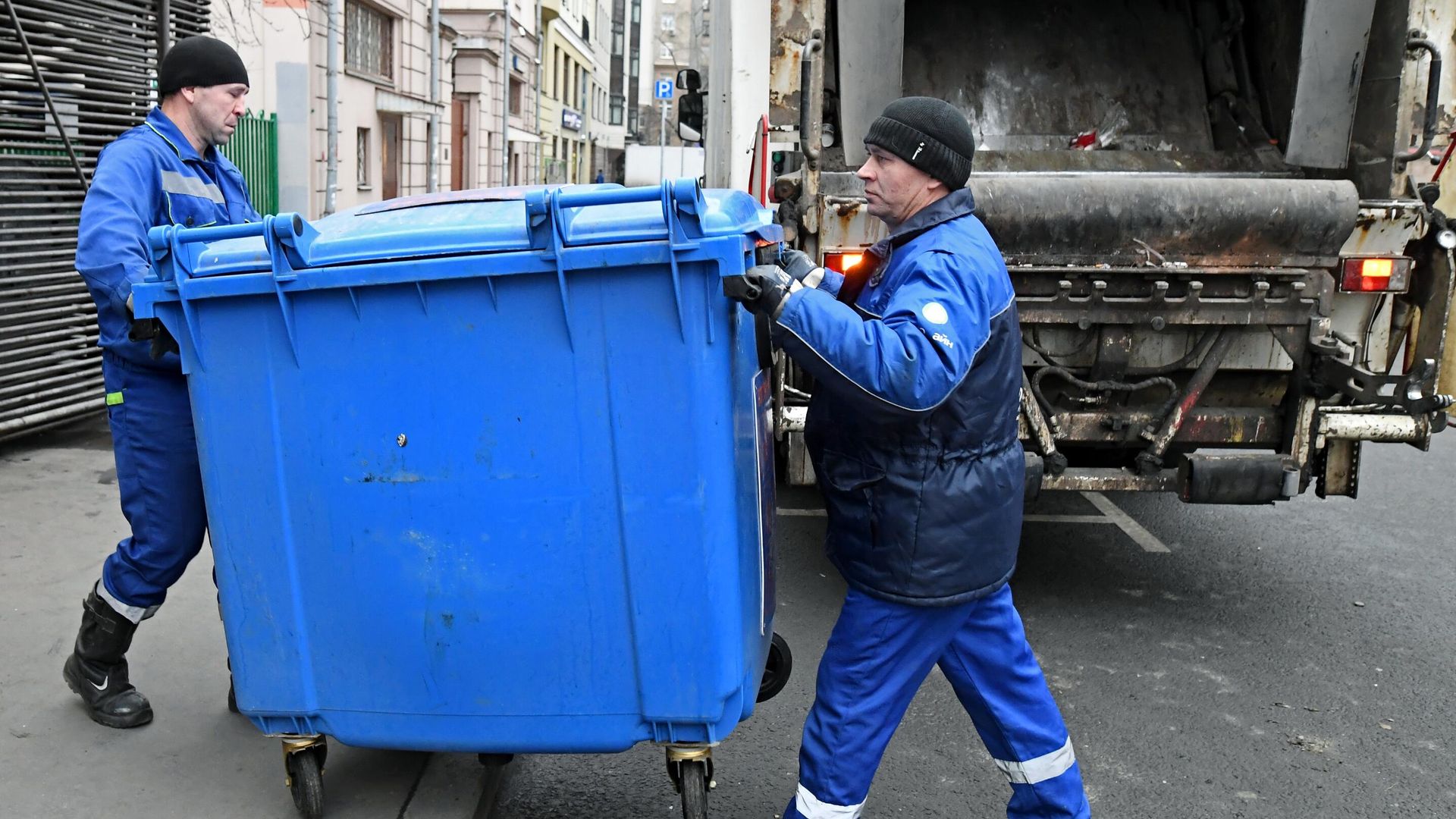 Раздельный сбор мусора в Москве Раздельный сбор мусора в Москве - РИА Новости, 1920, 07.06.2022