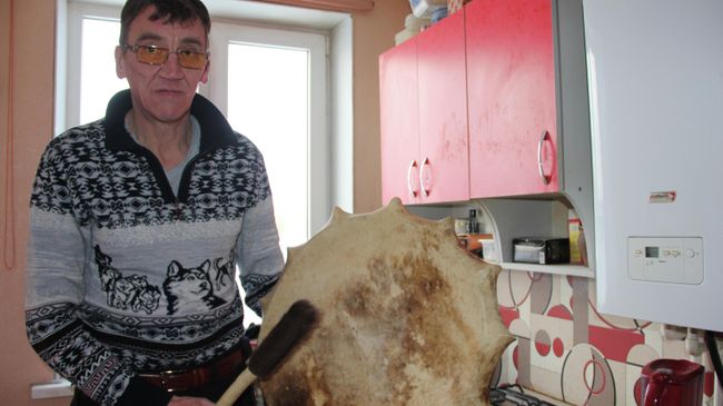 Мастер-бубнодел из Нарьян-Мара Валерий Губерев Мастер-бубнодел из Нарьян-Мара Валерий Губерев