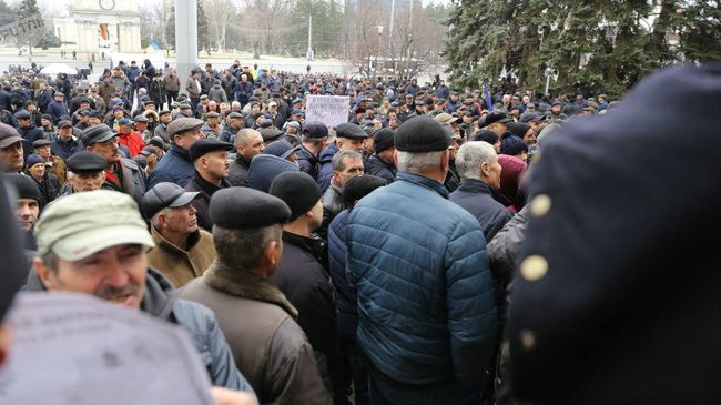 Протест у здания правительства Молдовы. 2 марта 2020 Протест у здания правительства Молдовы. 2 марта 2020