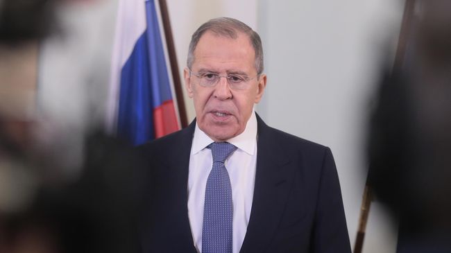 Министр иностранных дел РФ Сергей Лавров во время пресс-подхода по итогам визита в Финляндию 