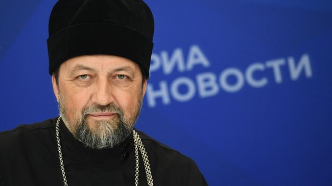 Председатель Учебного комитета Русской Православной Церкви, настоятель храма преподобного Серафима Саровского на Краснопресненской набережной в Москве протоиерей Максим Козлов
