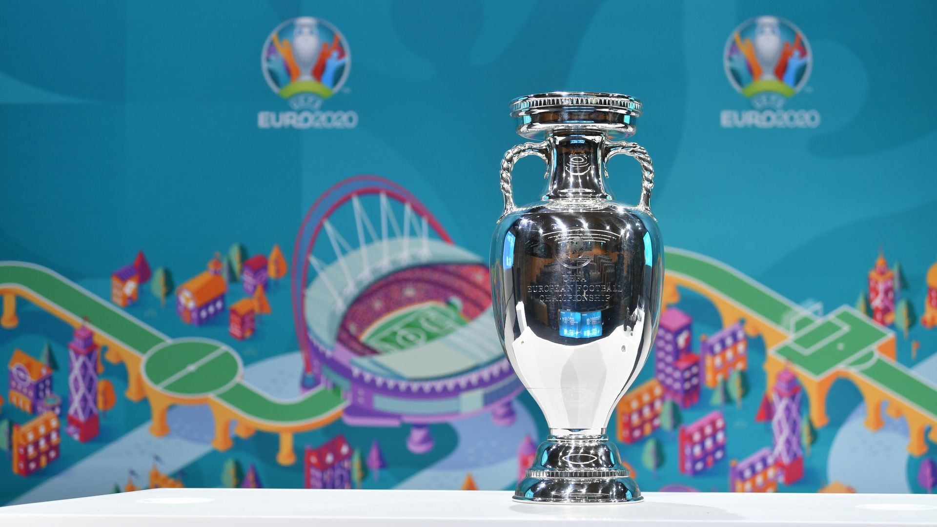 Кубок Анри Делонэ - трофей, вручаемый победителю чемпионата Европы по футболу Кубок Анри Делонэ - трофей, вручаемый победителю чемпионата Европы по футболу - РИА Новости, 1920, 24.05.2021