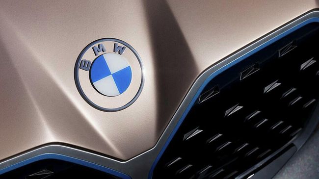 Новый логотип компании BMW Новый логотип компании BMW