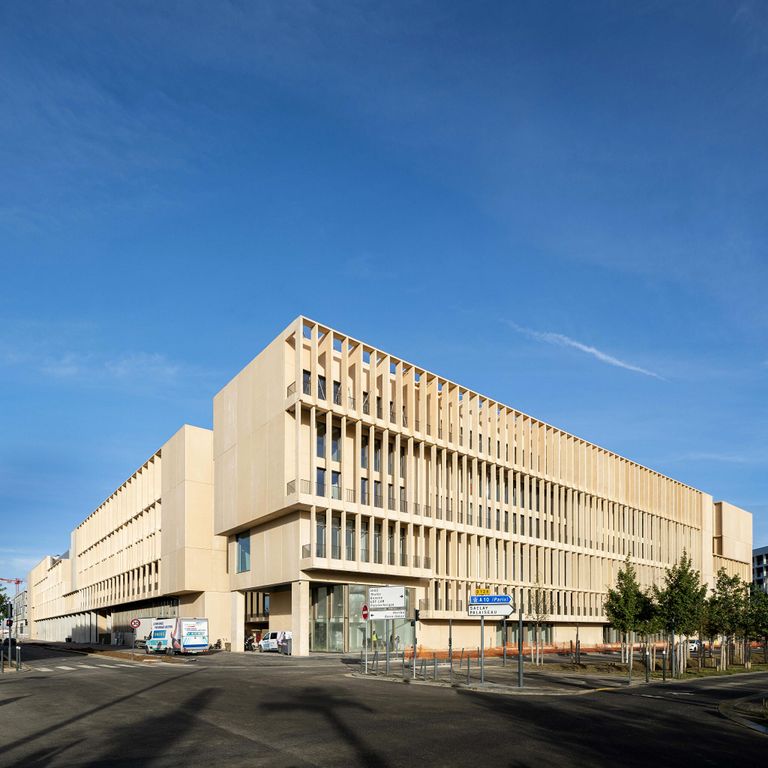 Здание Institut Mines Télécom в Париже, Франция Здание Institut Mines Télécom в Париже, Франция