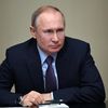 Президент России Владимир Путин проводит оперативное совещание с постоянными членами Совета безопасности