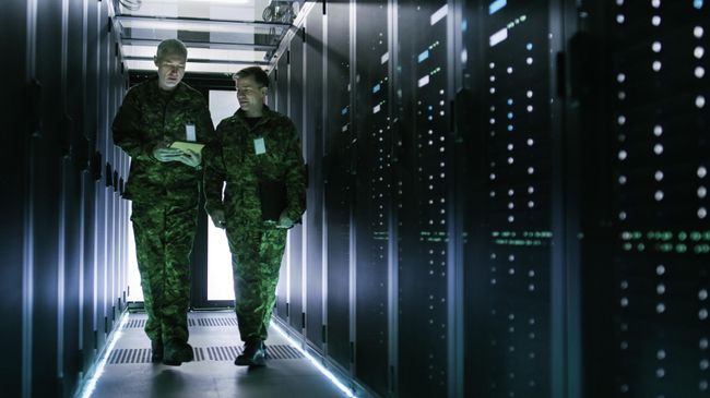Военные в центре обработки данных Военные в центре обработки данных