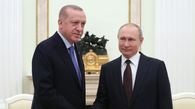 Президент РФ Владимир Путин и президент Турции Реджеп Тайип Эрдоган во время встречи Президент РФ Владимир Путин и президент Турции Реджеп Тайип Эрдоган во время встречи
