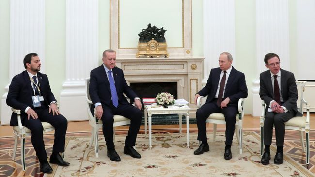 Президент РФ Владимир Путин и президент Турции Реджеп Тайип Эрдоган во время встречи