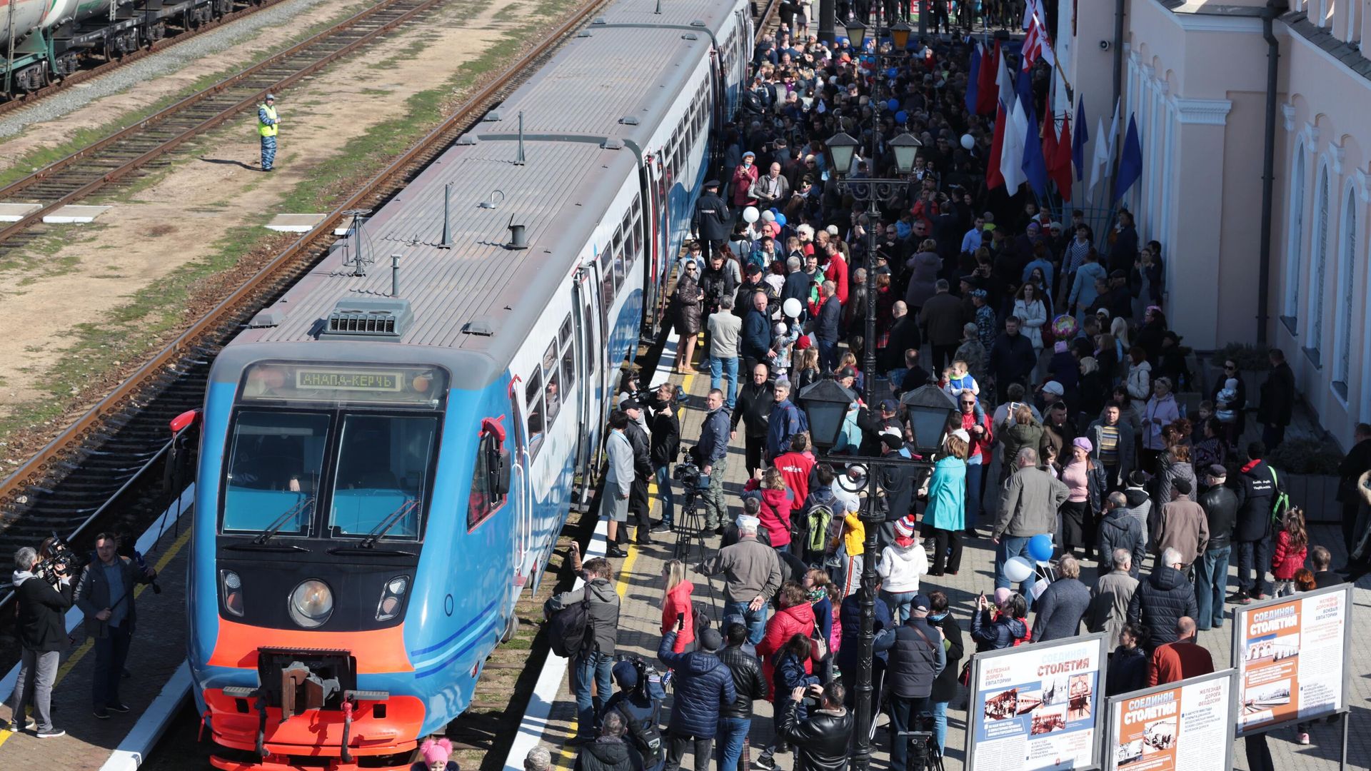 Запуск рельсового автобуса между Керчью и Анапой Запуск рельсового автобуса между Керчью и Анапой - РИА Новости, 1920, 03.08.2022