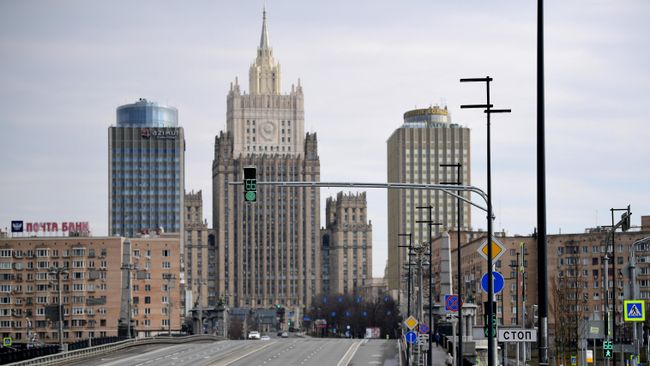 Здание Министерства иностранных дел Российской Федерации на Смоленской площади в Москве Здание Министерства иностранных дел Российской Федерации на Смоленской площади в Москве
