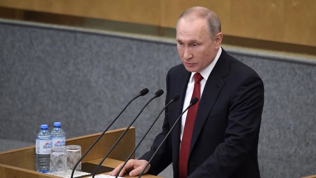 Президент РФ Владимир Путин выступает на пленарном заседании Государственной Думы РФ. 10 марта 2020 Президент РФ Владимир Путин выступает на пленарном заседании Государственной Думы РФ. 10 марта 2020