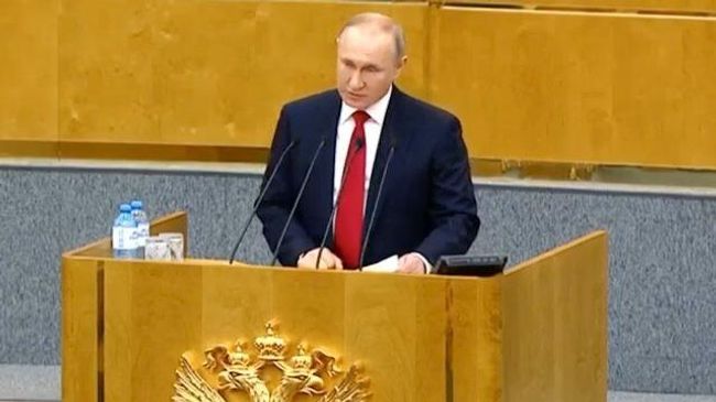 Путин: считаю нецелесообразным убирать из Конституции ограничение по числу президентских сроков Путин: считаю нецелесообразным убирать из Конституции ограничение по числу президентских сроков