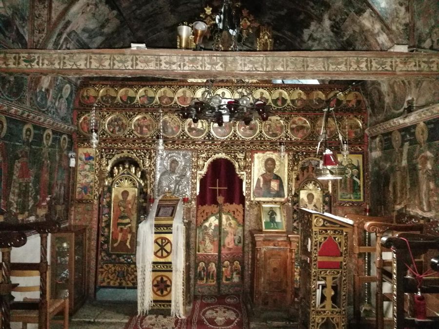 Греция, Фессалия, внутренее убранство монастыря Панагия Пелекити Греция, Фессалия, внутренее убранство монастыря Панагия Пелекити