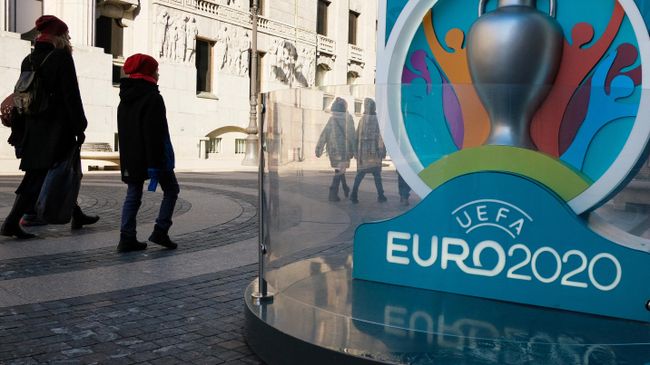 Логотип чемпионата Европы по футболу 2020 в Санкт-Петербурге Логотип чемпионата Европы по футболу 2020 в Санкт-Петербурге