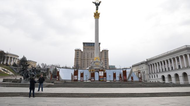 Площадь Независимости в Киеве Площадь Независимости в Киеве