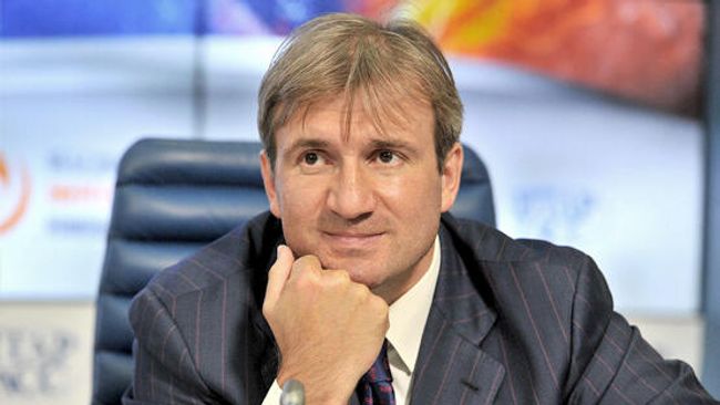 Генеральный директор хоккейного клуба Торпедо Александр Харламов Генеральный директор хоккейного клуба Торпедо Александр Харламов