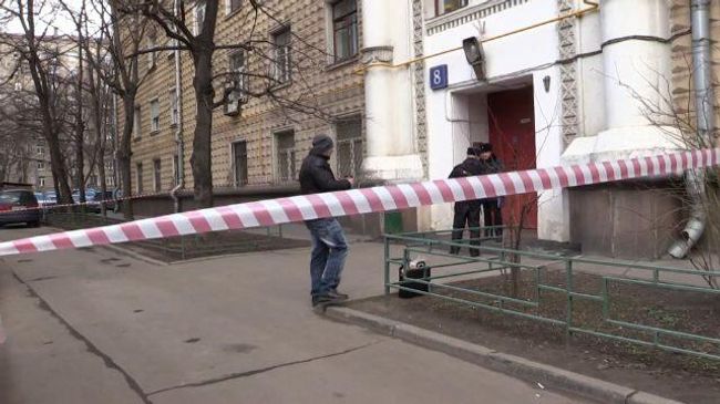 Кадры с места тройного убийства в Москве Кадры с места тройного убийства в Москве
