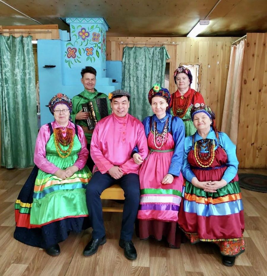 Гуляния на свадьбе староверов, село Тарбагатай