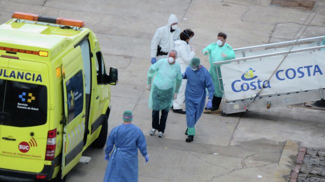 Эвакуация пассажиров круизного лайнера Costa Luminosa на Тенерифе Эвакуация пассажиров круизного лайнера Costa Luminosa на Тенерифе