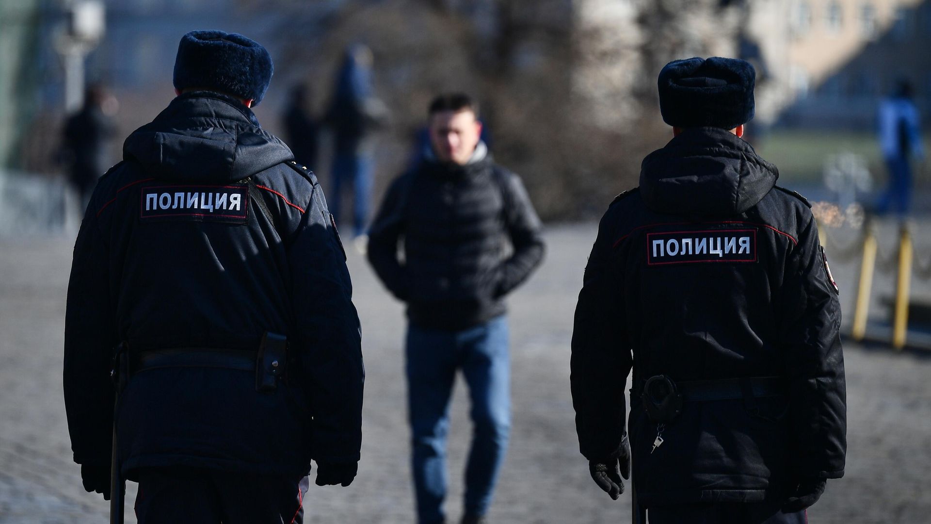 Сотрудники правоохранительных органов на Красной площади в Москве Сотрудники правоохранительных органов на Красной площади в Москве - РИА Новости, 1920, 19.05.2020