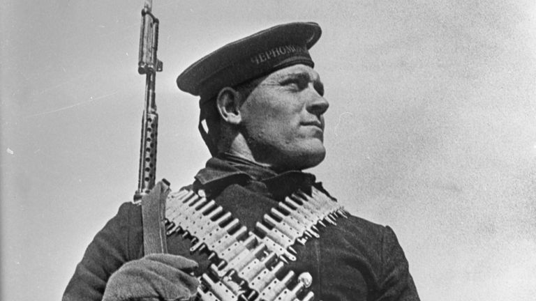 Защитник Севастополя морской пехотинец Федор Видмира