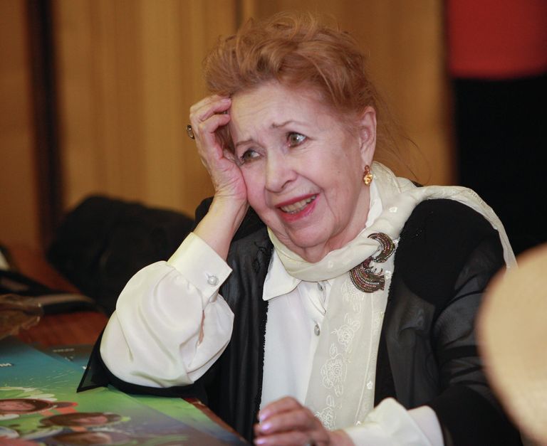 Инна Макарова перед началом первой встречи с народными артистами СССР, России, видными деятелями отечественного кино в Доме кино в рамках нового проекта Киноконцерт Инна Макарова перед началом первой встречи с народными артистами СССР, России, видными деятелями отечественного кино в Доме кино в рамках нового проекта Киноконцерт