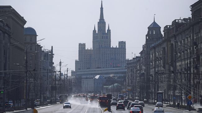 Промывка дорог и тротуаров с использованием специального моющего средства